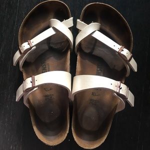 Birkenstock Women’s multi strap/ white size 38